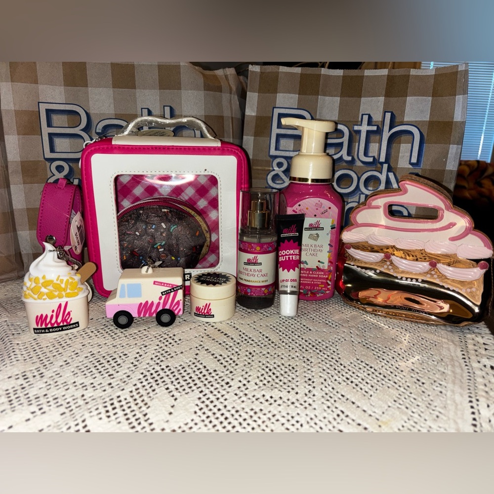 (2026) Bath and Body Works Milkbar Birthday Cake 9 piece Set - Pink - Picture 1 of 3